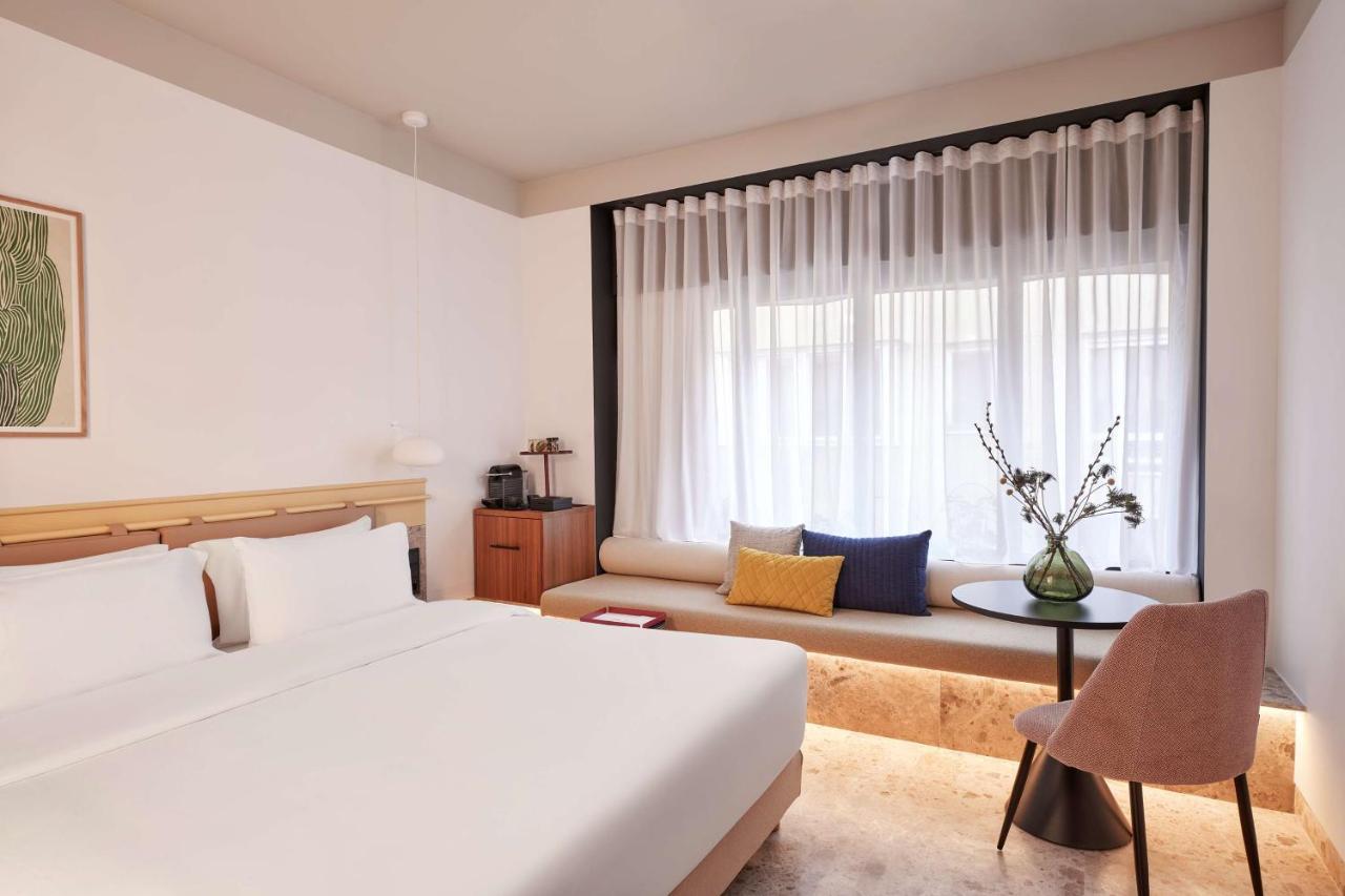 The Social Athens Hotel, A Member Of Radisson Individuals Екстериор снимка
