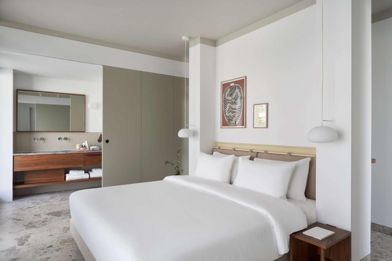 The Social Athens Hotel, A Member Of Radisson Individuals Екстериор снимка