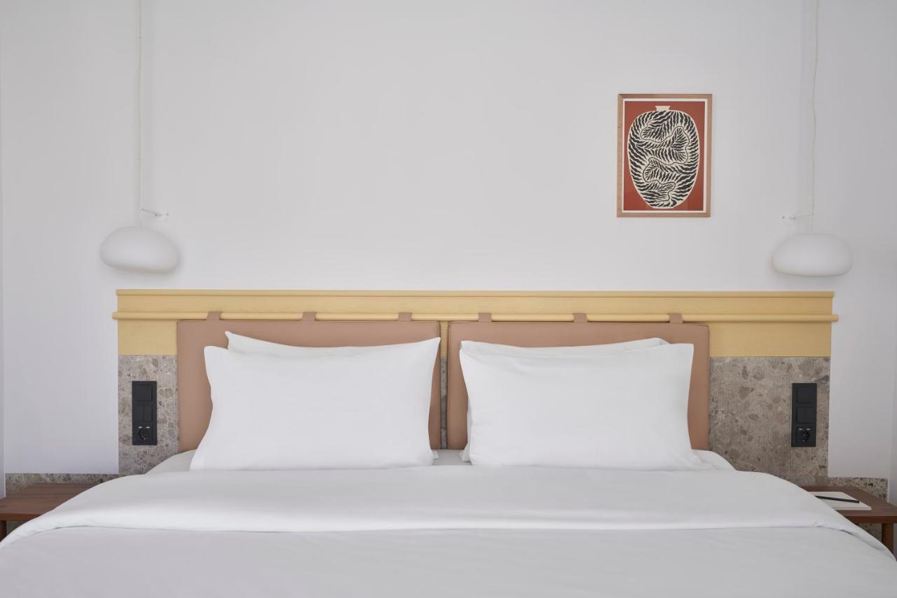 The Social Athens Hotel, A Member Of Radisson Individuals Екстериор снимка