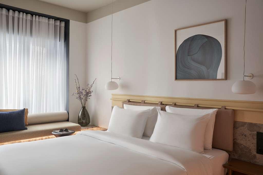The Social Athens Hotel, A Member Of Radisson Individuals Стая снимка
